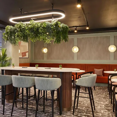 Leonardo Christchurch Hotel