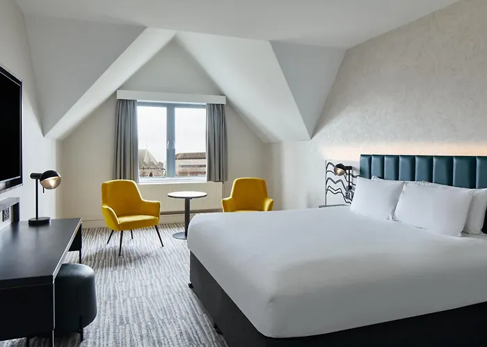 Leonardo Christchurch