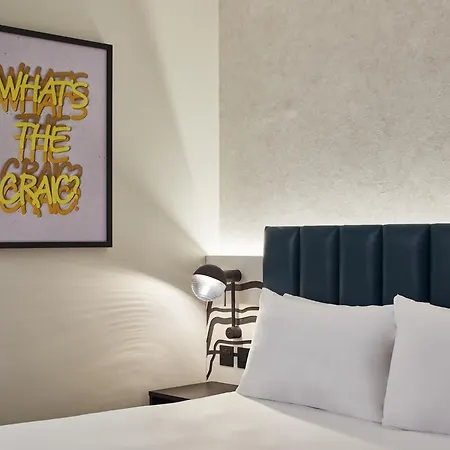 Jurys Christchurch 4*