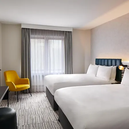 Jurys Christchurch 4*