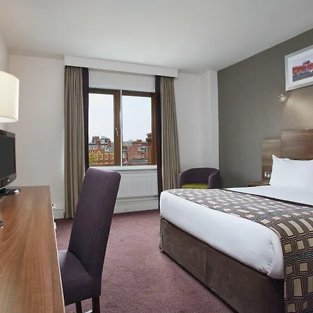 Leonardo Christchurch Dublin