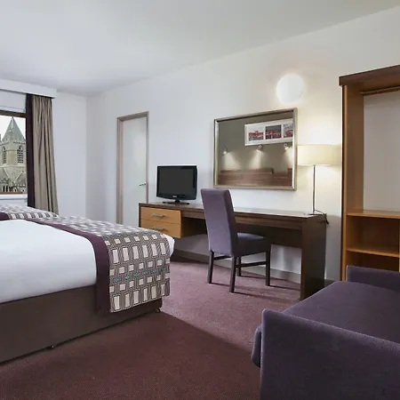 Leonardo Christchurch Hotel