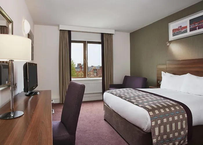 Leonardo Christchurch